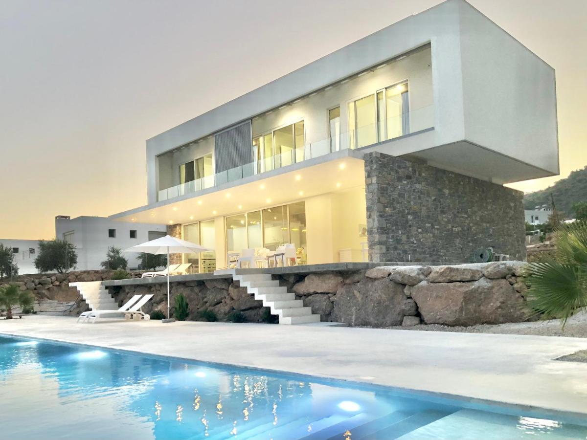 Achlia Kuro Beach House - Oceanfront Luxury & 25M Pool מראה חיצוני תמונה